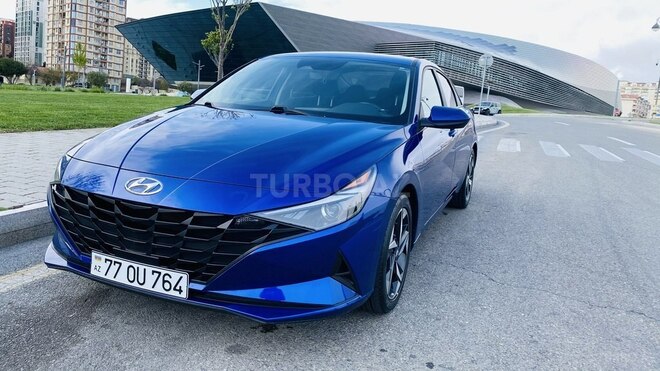 Hyundai Elantra-2
