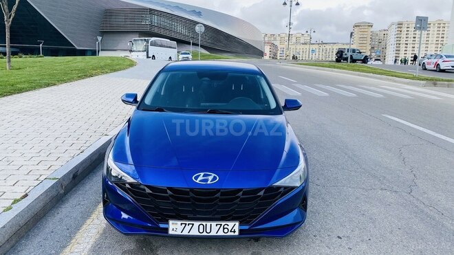 Hyundai Elantra-1