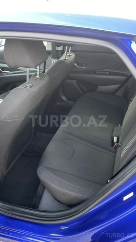 Hyundai Elantra-9