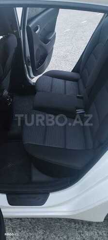 Kia Cerato-8