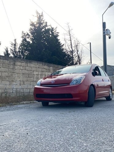 Toyota Prius-5