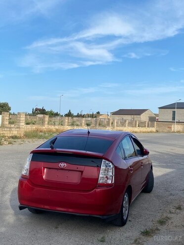 Toyota Prius-4