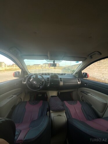 Toyota Prius-11