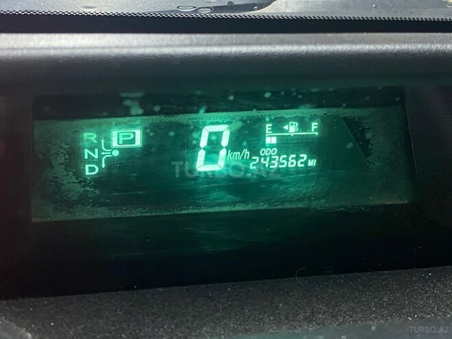Toyota Prius-10