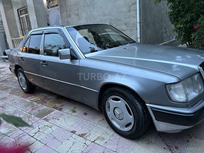 Mercedes 200 E-10