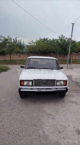 LADA (VAZ) 2107-1
