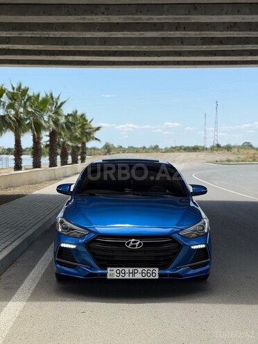 Hyundai Elantra-1