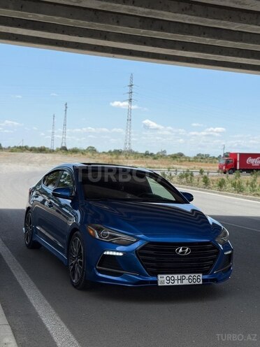 Hyundai Elantra-7