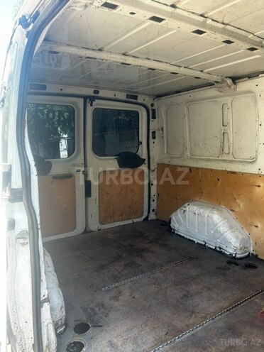 Ford Transit-11