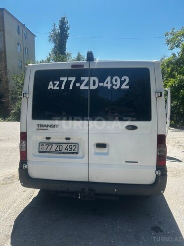 Ford Transit-7