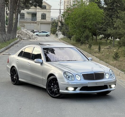 Mercedes E 320-5