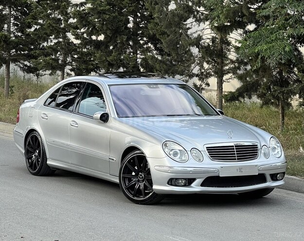 Mercedes E 320-2