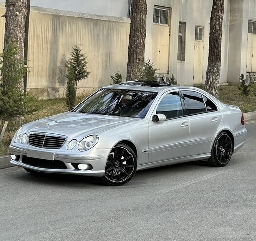 Mercedes E 320-10
