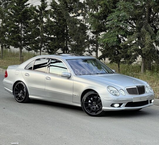 Mercedes E 320-3