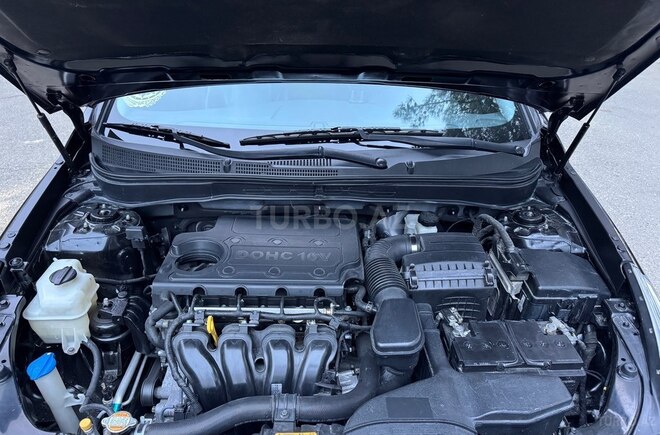 Hyundai Sonata-19