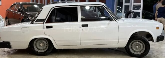 LADA (VAZ) 2107-4