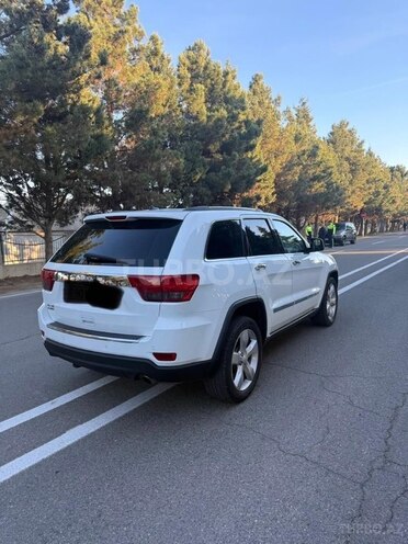 Jeep Grand Cherokee-3