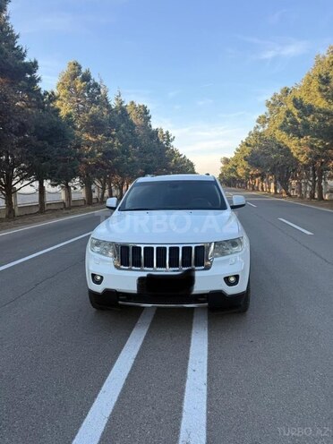 Jeep Grand Cherokee-2