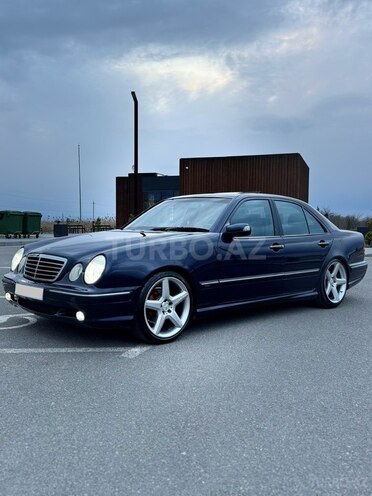 Mercedes E 240-3