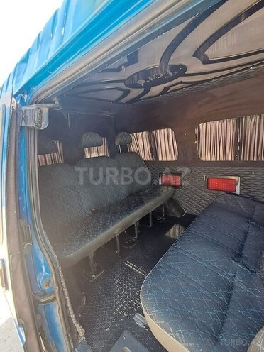 Ford Transit-6