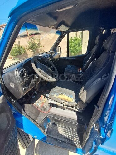 Ford Transit-2