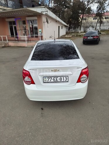 Chevrolet Aveo-5