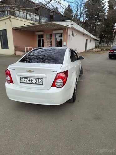 Chevrolet Aveo-3