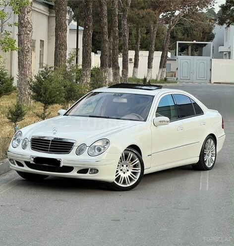 Mercedes E 240-6