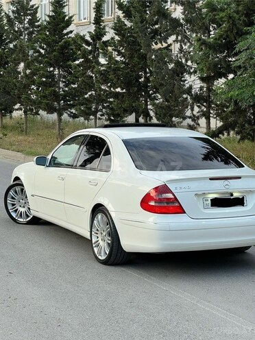 Mercedes E 240-12