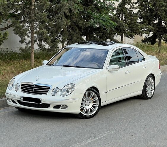 Mercedes E 240-5
