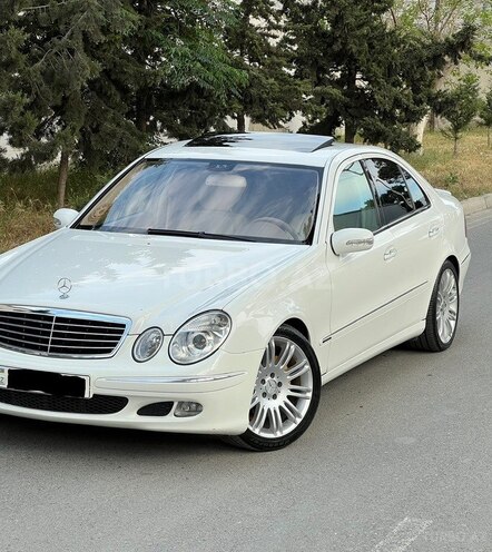 Mercedes E 240-10