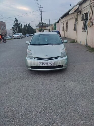 Toyota Prius-1
