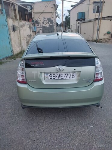 Toyota Prius-2