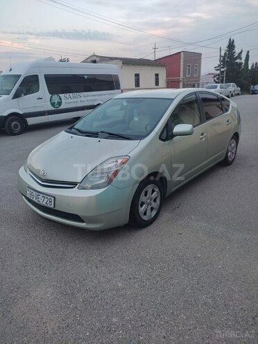 Toyota Prius-7