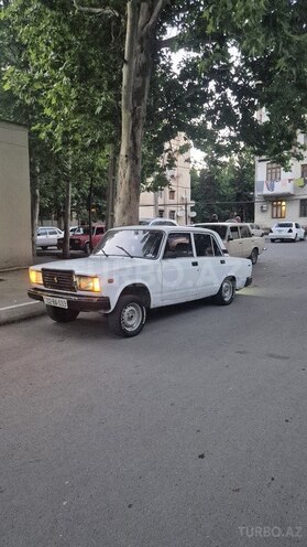 LADA (VAZ) 2107-15