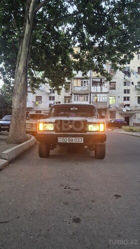 LADA (VAZ) 2107-1