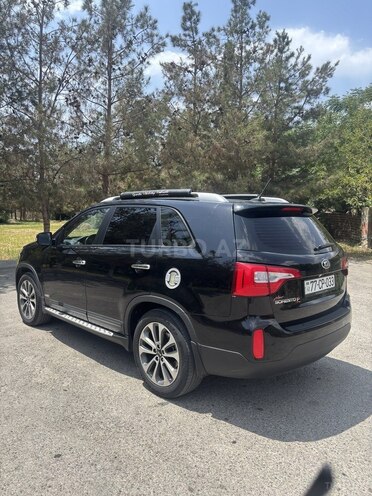 Kia Sorento-4
