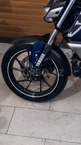 Yamaha FZ-S FI Deluxe-4