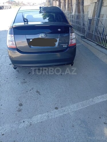 Toyota Prius-2