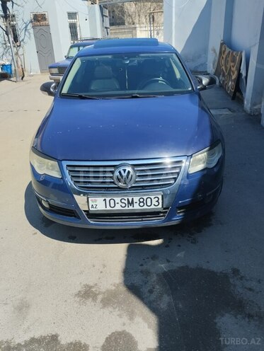 Volkswagen Passat-1