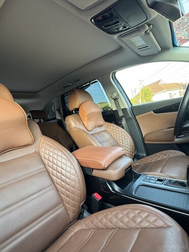Kia Sorento-10