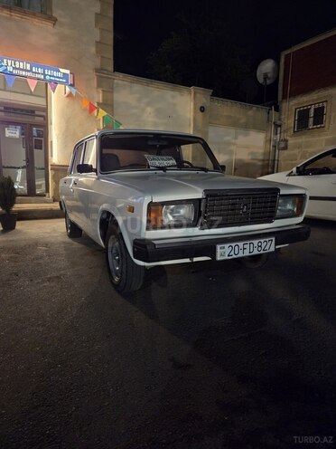 LADA (VAZ) 2107-1