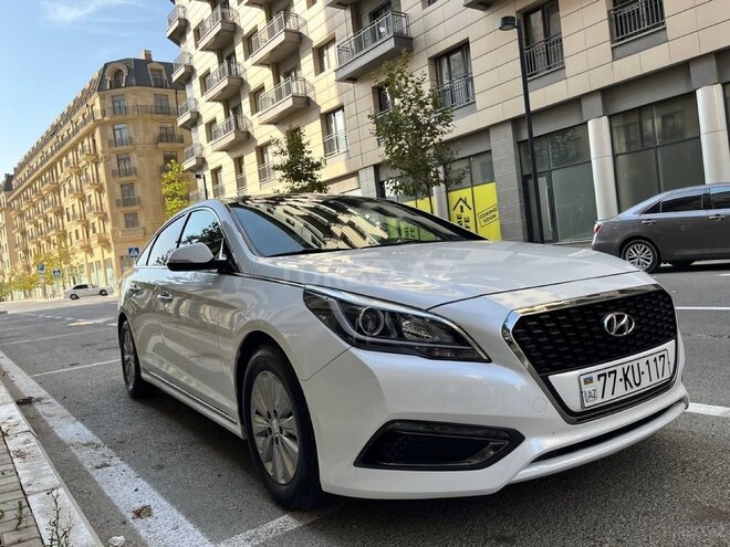 Hyundai Sonata-8