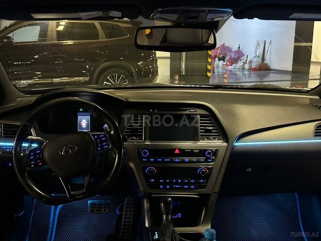 Hyundai Sonata-5