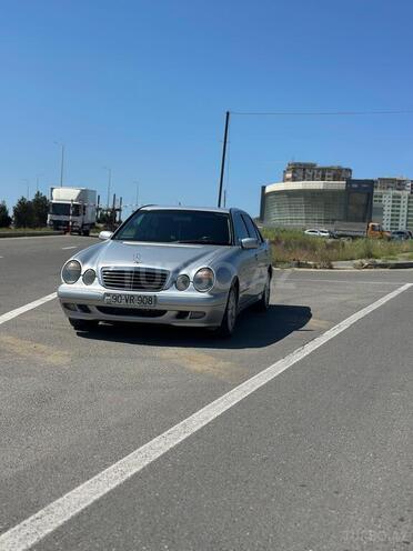 Mercedes E 220-3