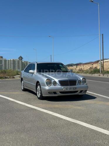 Mercedes E 220-2