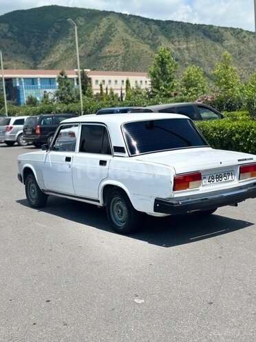 LADA (VAZ) 2107-5