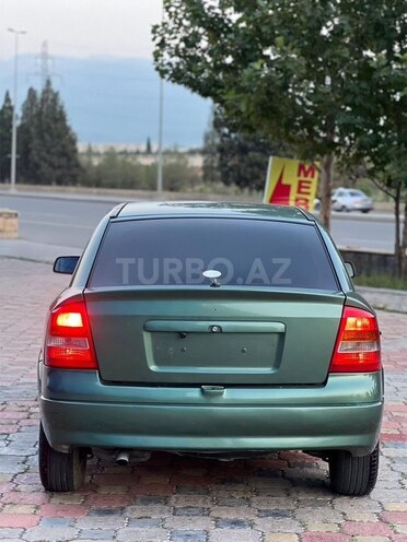 Opel Astra-2