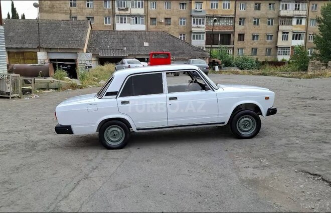 LADA (VAZ) 2107-6