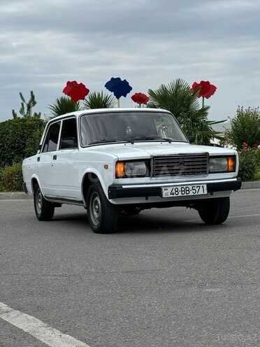 LADA (VAZ) 2107-1